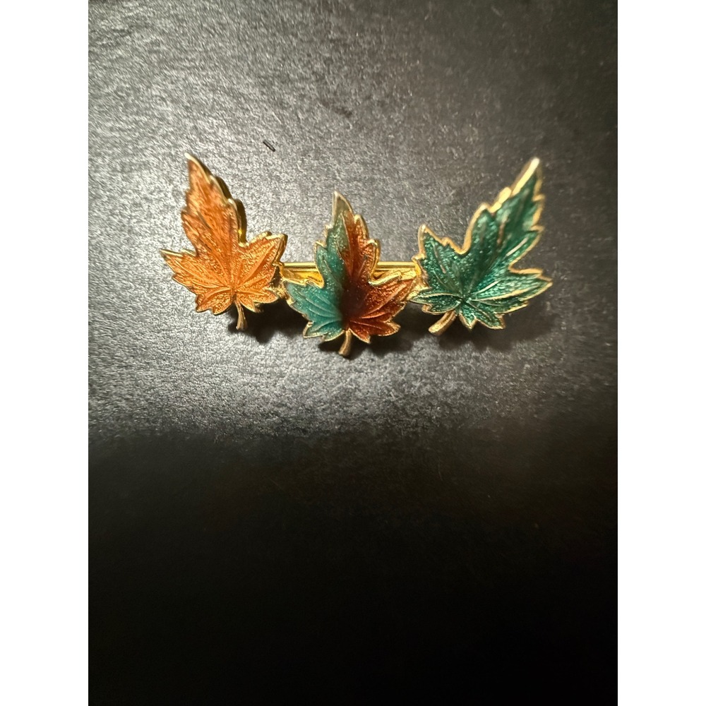 Gold Tone Enamel Maple Leaf Brooch Pin Autumn‎ Fall Jewelry